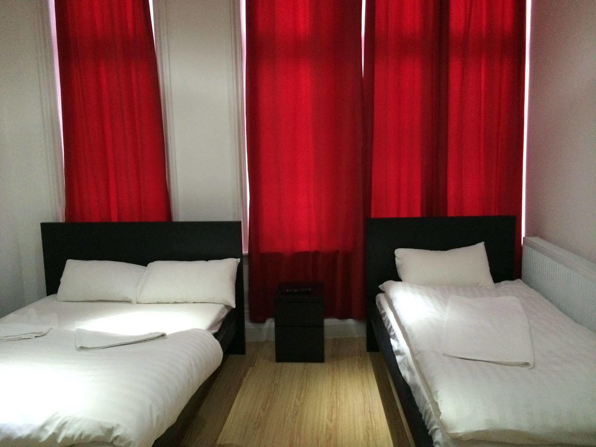 Duke Of Fife Hotell Barking  Exteriör bild