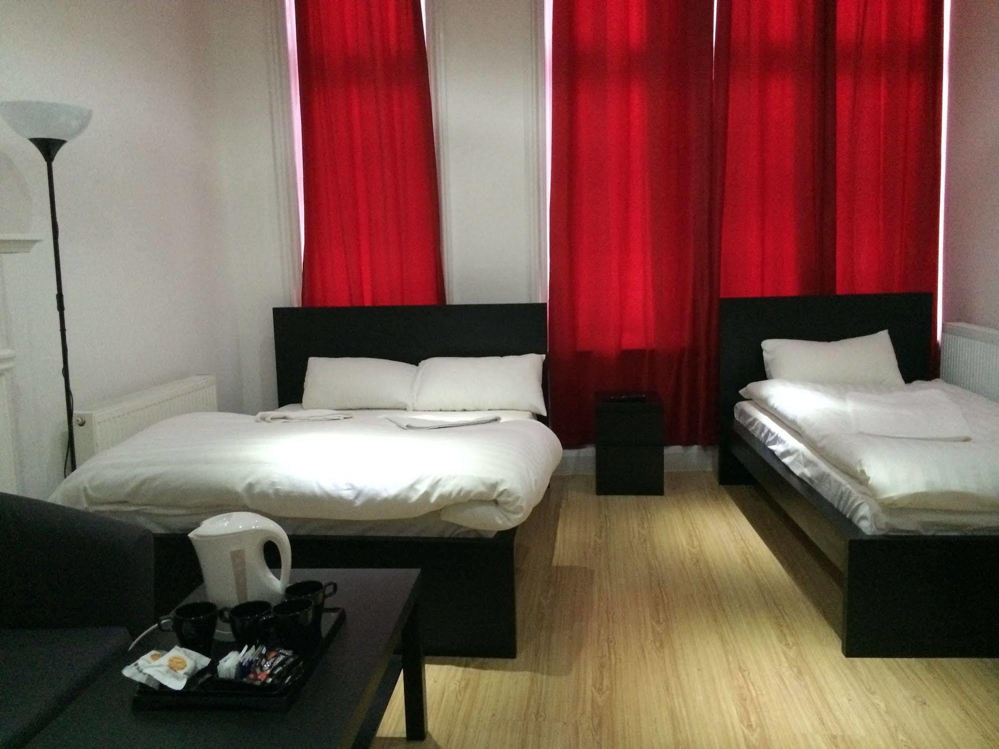 Duke Of Fife Hotell Barking  Exteriör bild