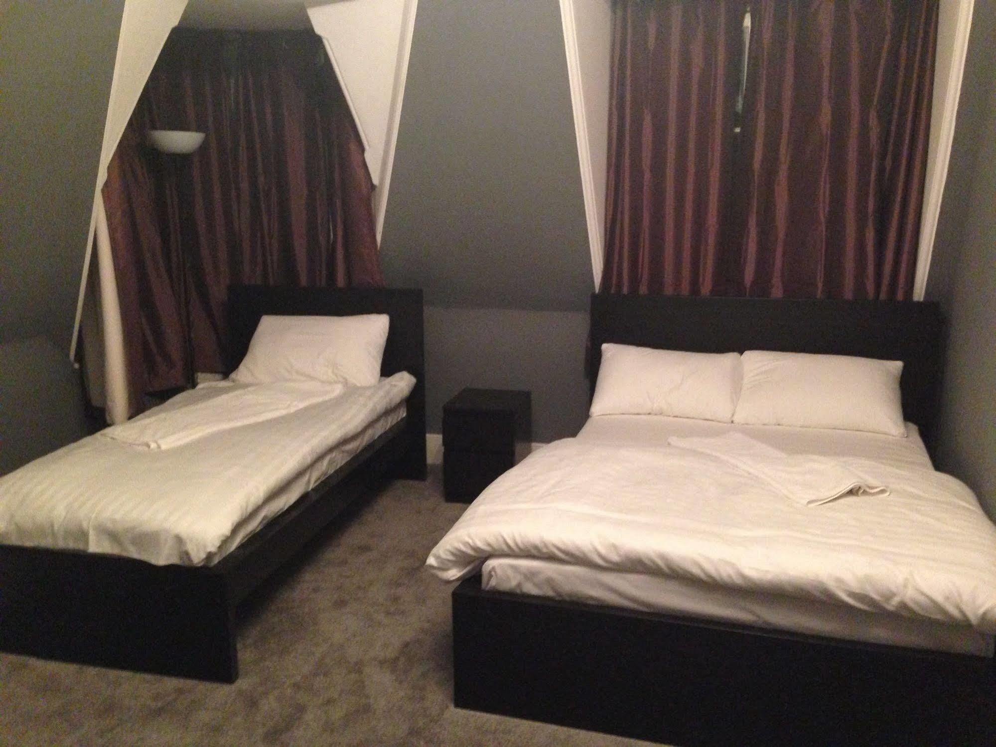 Duke Of Fife Hotell Barking  Exteriör bild